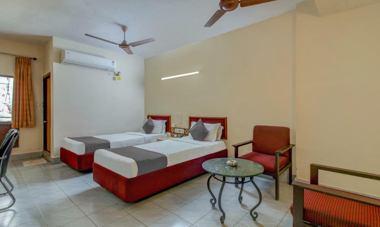 Hotel Saaket Residency วิสาขปัตนัม ภายนอก รูปภาพ